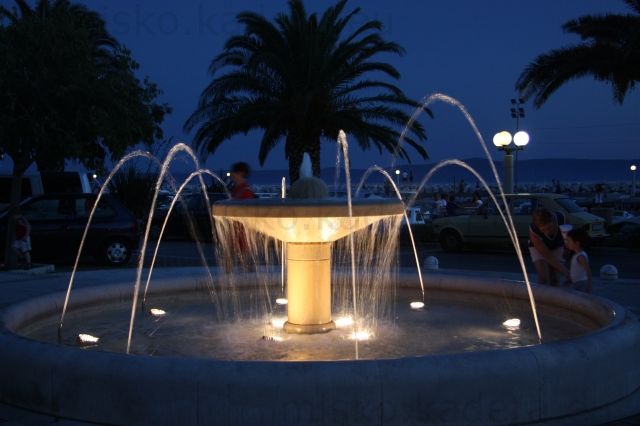 Tučepská fontánka v prístave